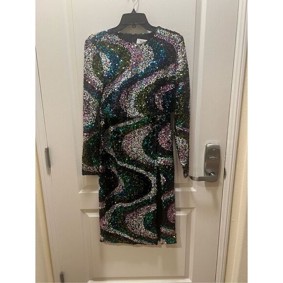 Elliatt Frances Crop Top & Skirt Set in Sequin Midi Skirt Set size XS NWT$400 - Picture 10 of 15